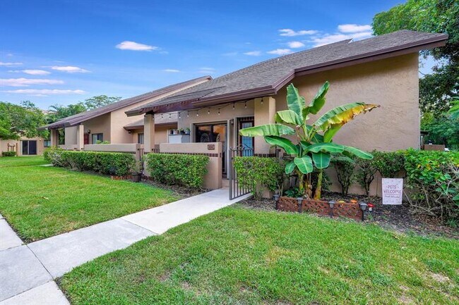Foto del edificio - 2242 NW 39th Ave