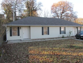 Building Photo - 1805 Lexington Ave