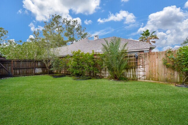 Foto del edificio - 1638 Almond Brook Ln