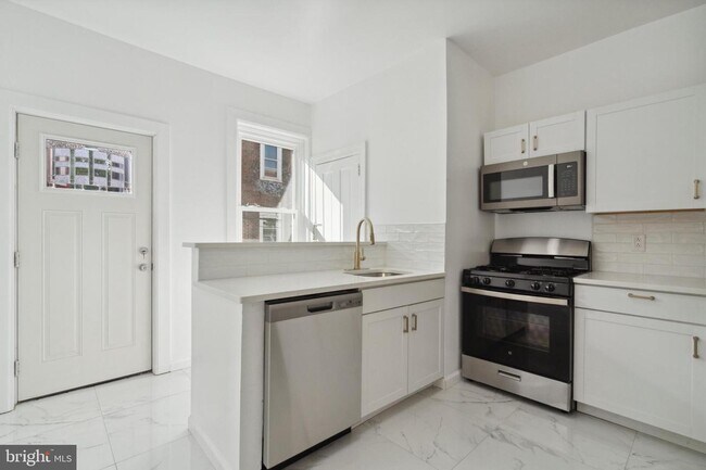 Building Photo - 5108 Delancey St