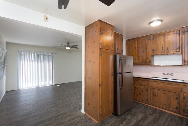 Building Photo - Beautiful 2 Bedroom in Ocean Beach with TW...