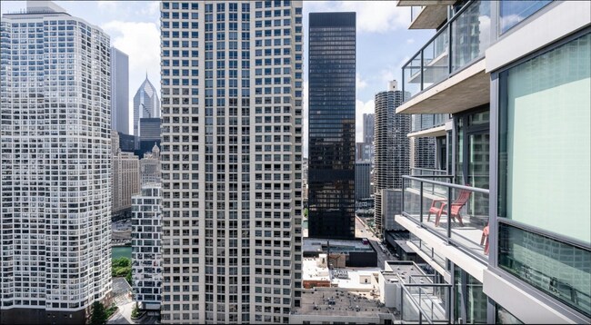 Foto del edificio - 539 N State St