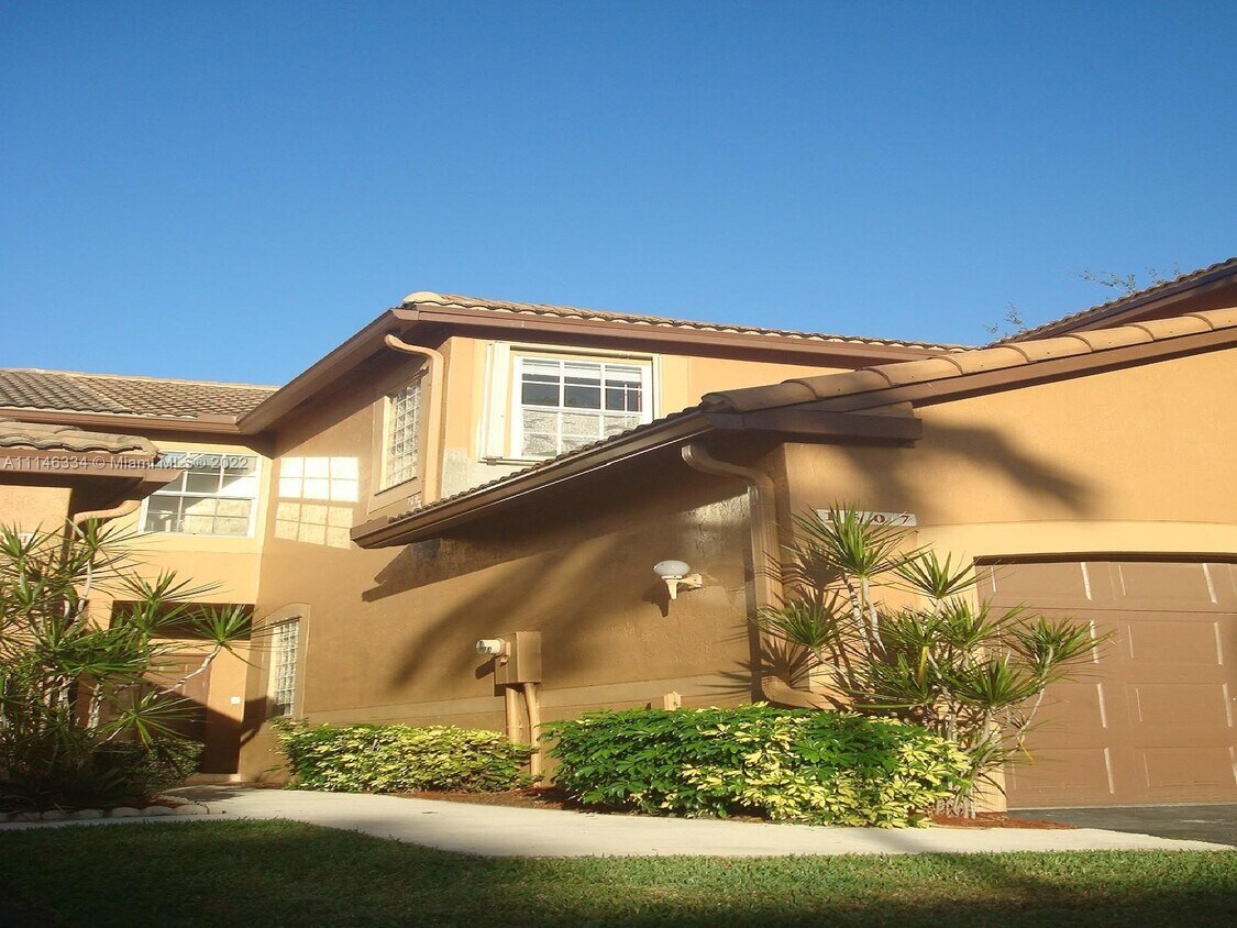 1507 Barcelona Way, Weston, FL 33327 Townhome Rentals in Weston FL