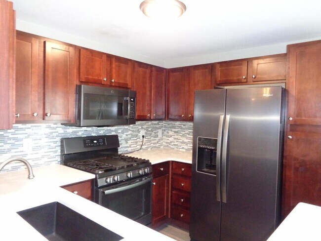 Building Photo - 7004 Ash Creek Hts #103