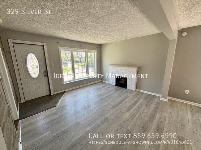 Photo - 329 Silver St House