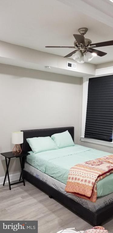 Foto del edificio - 3203 Phelps Ln