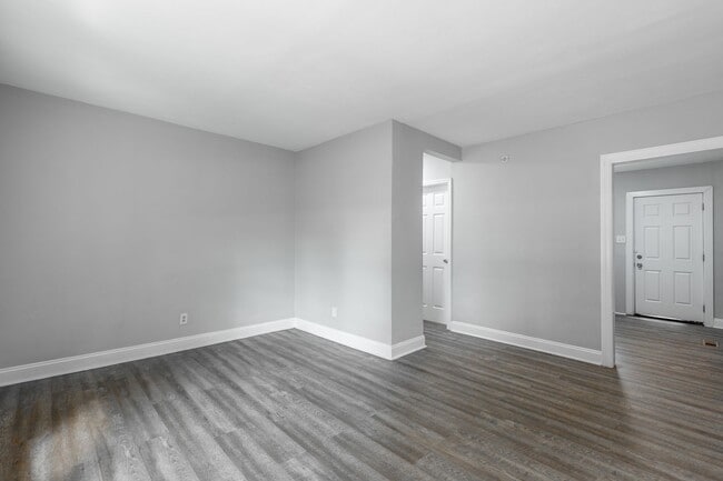 Building Photo - 5109-5111 Sunbeam Ave