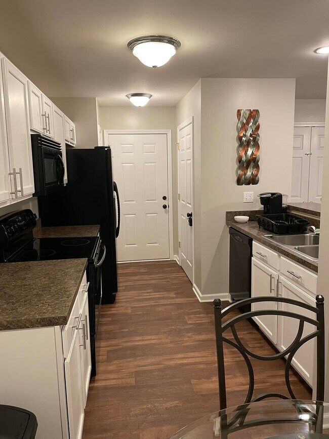 Kitchen - 185 Burdette Dr
