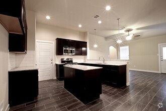 Building Photo - 1033 Skyview Ct