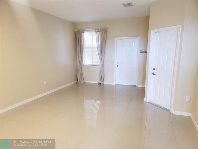 Building Photo - 12396 SW 125th Terrace