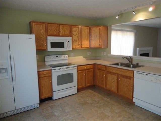 Building Photo - 5705 Valhalla Way