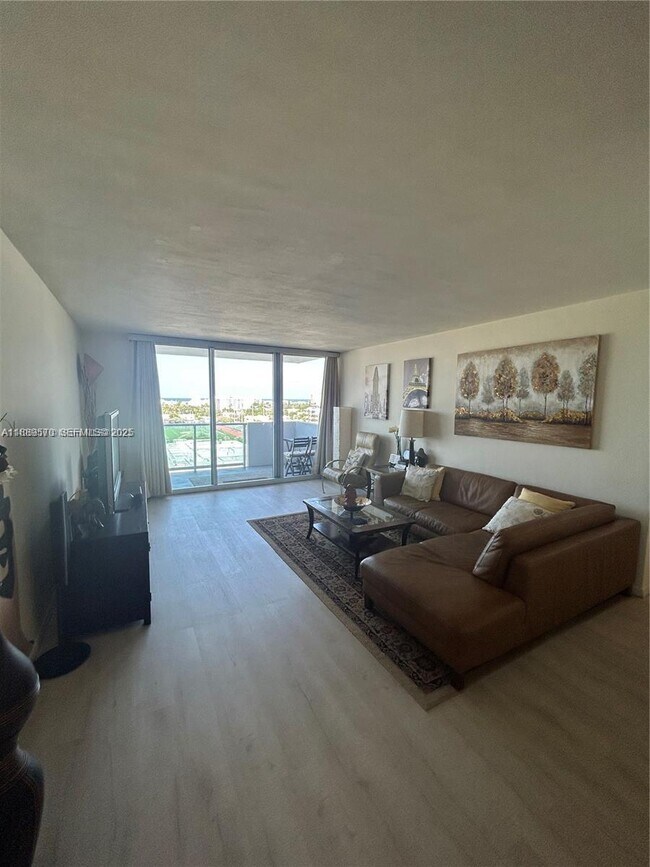 Foto del edificio - 1200 West Ave