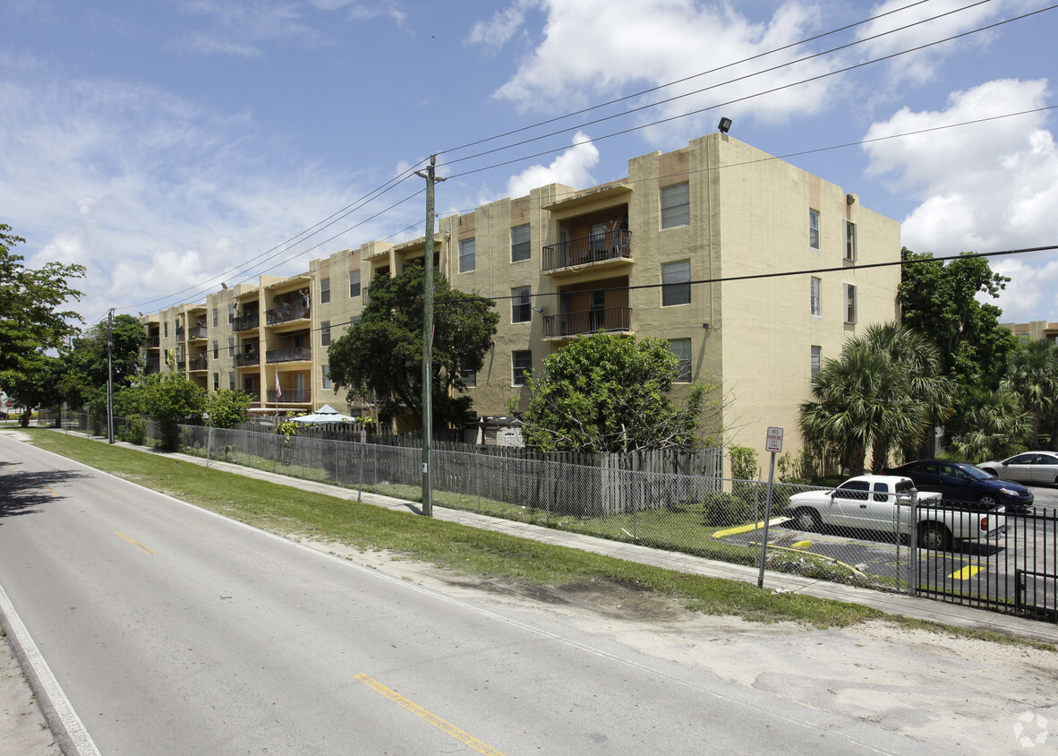 Building Photo - Westland Gardens