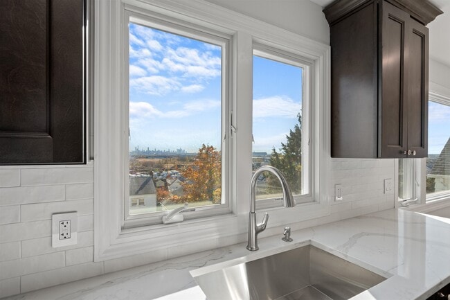 Foto del edificio - 743 7th St