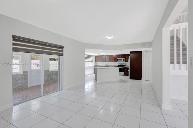 Building Photo - 15638 SW 91st Ln