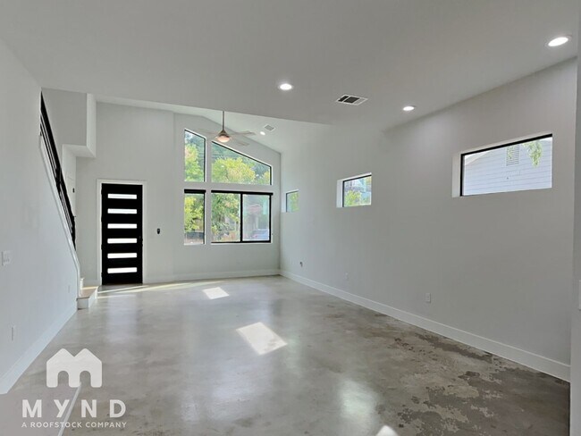 Foto del edificio - 2820 Prado St