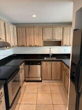 Building Photo - 6930 Miami Gardens Dr