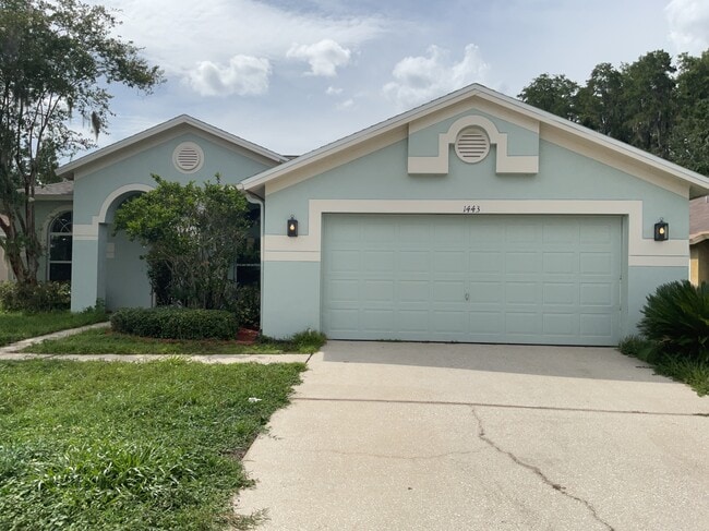 Building Photo - 1443 Baythorn Dr