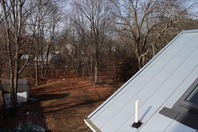 Foto del edificio - 79 Readville St