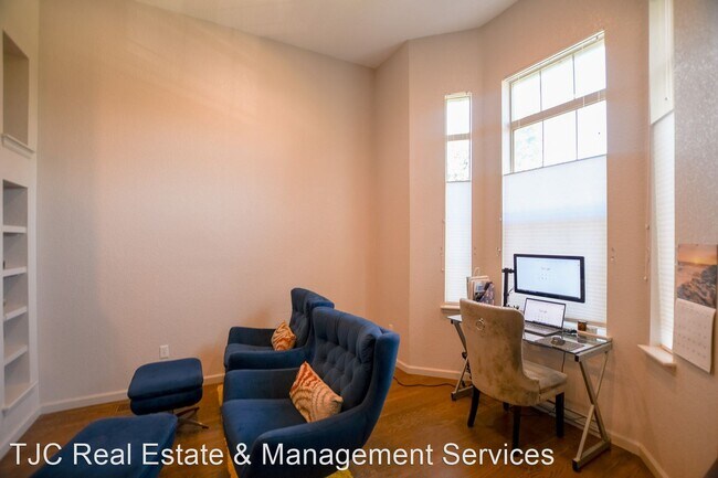 Foto del edificio - 2 br, 2.5 bath House - 8182 E 29th Ave