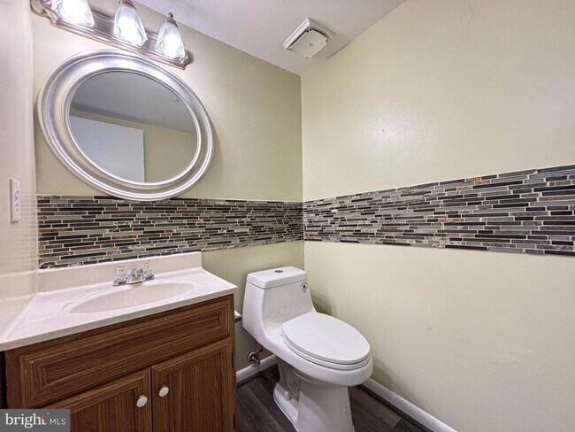 Foto del edificio - 4306 Eileen Ct