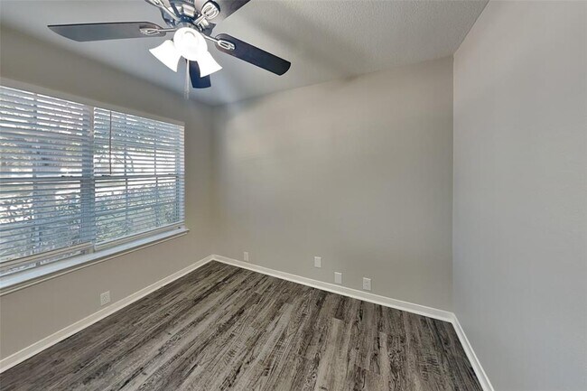 Building Photo - 17307 S Summit Canyon Dr