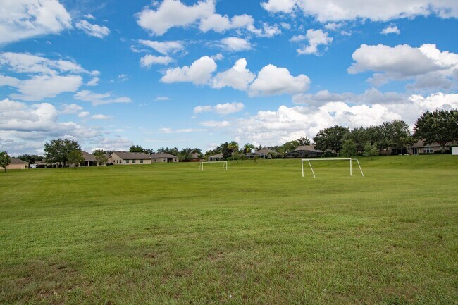 Building Photo - Groves at Baytree, Tavares 3/2 with Screened Back Porch