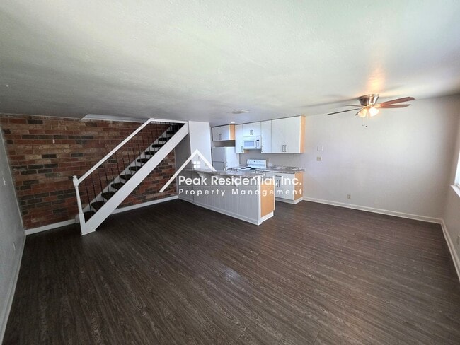 Building Photo - Updated 2bd/1ba Foothill Farms Condo with Carport