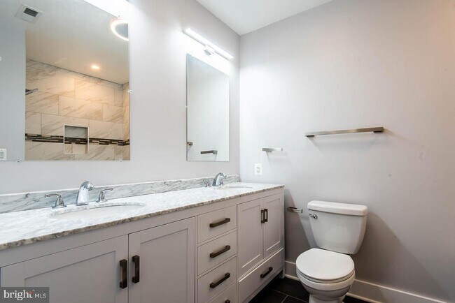 Foto del edificio - 3212 8th Street, NE