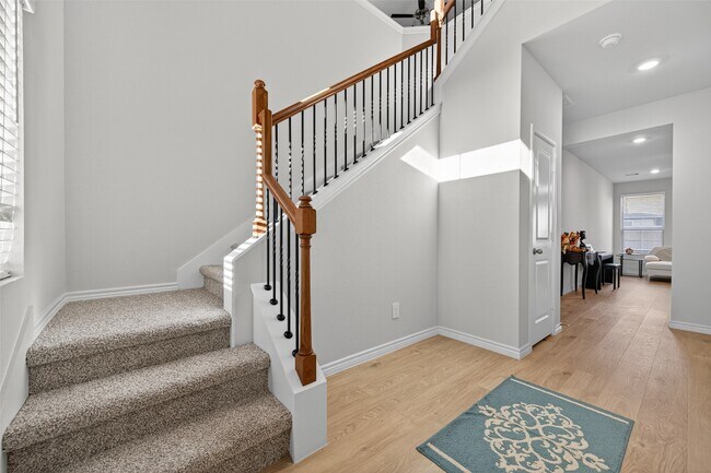 Building Photo - 6207 Trado Dr