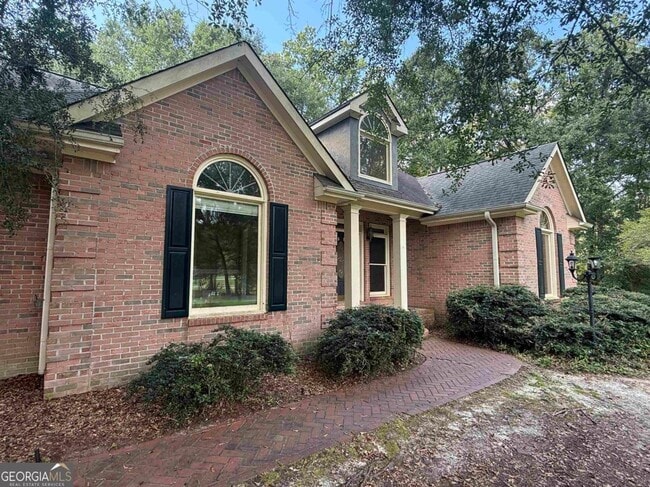 Building Photo - 307 Centennial Rd