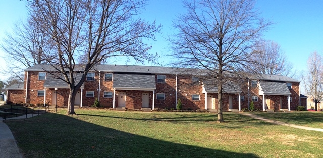 Foto principal - Parkway Village Apartments