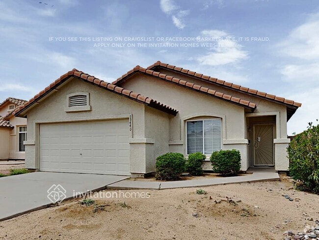 Building Photo - 15440 W Gelding Dr