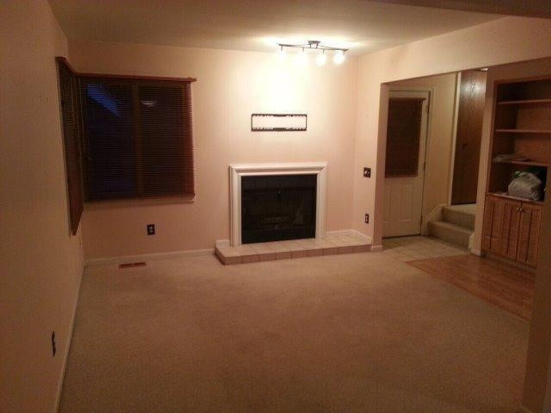 Foto del edificio - 2 Bedroom 2 Bathroom Condo close to Downto...