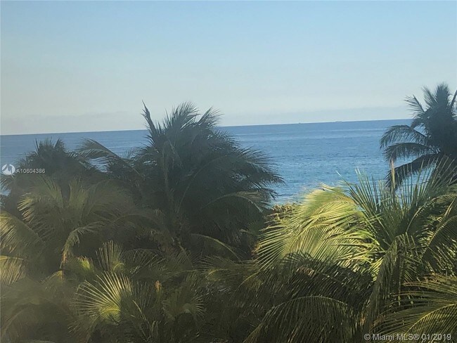 Foto del edificio - 9201 Collins Ave