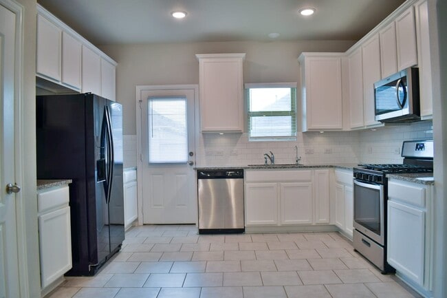 Building Photo - 31619 Heguy Pass