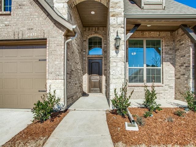 Building Photo - 524 Redbud Dr