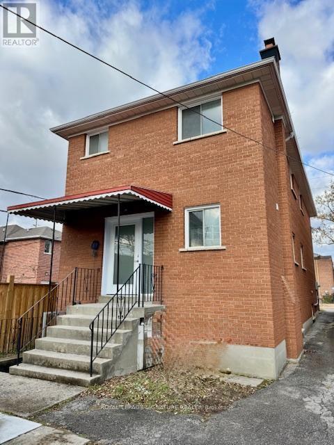 Building Photo - 115 Torrens Ave