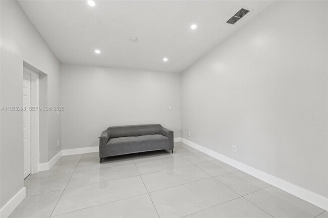 Foto del edificio - 12237 SW 193rd St