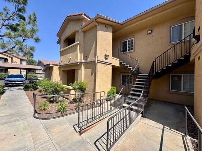 Foto del edificio - 41410 Juniper St
