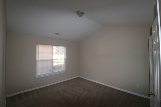 Building Photo - 431 Tom Hunter Rd
