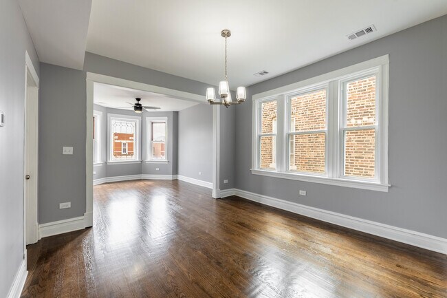 Building Photo - 2102 S 49th Ave