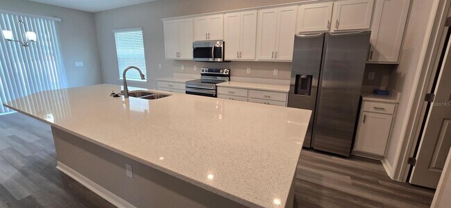 Building Photo - 7501 SW 107th Ln