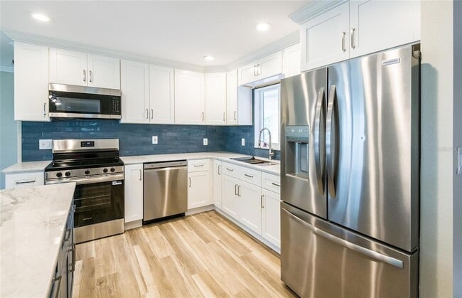 Photo - 1900 Benjamin Franklin Dr House