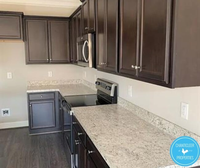 Building Photo - 837 Silver Leaf Dr