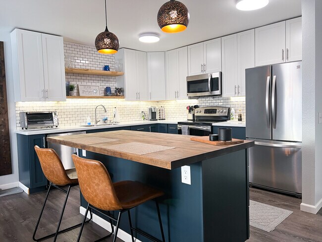 Photo - 1581 Nelchina St Townhome