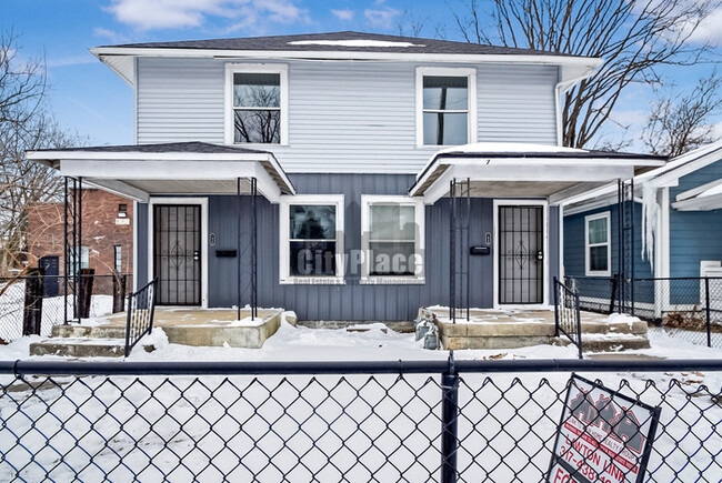 Photo - 1022 N Rural St House