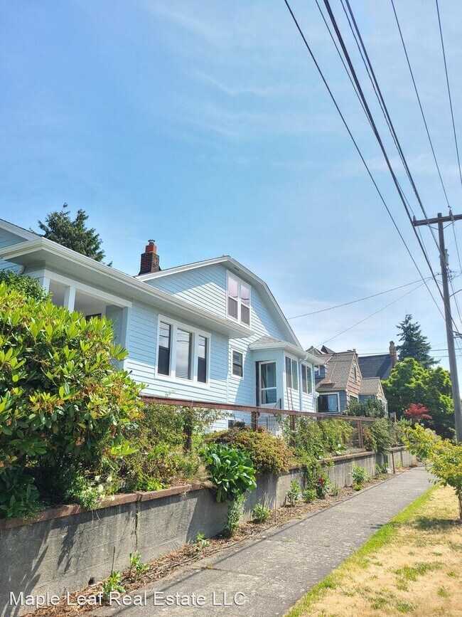 Foto del edificio - 4 br, 1.5 bath House - 3326 16th Ave S