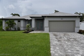 Building Photo - 4666 Villa Capri Ln