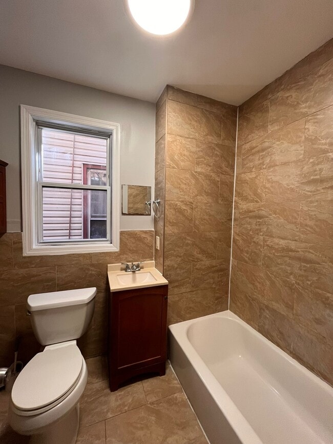 Building Photo - 104 Claremont Ave